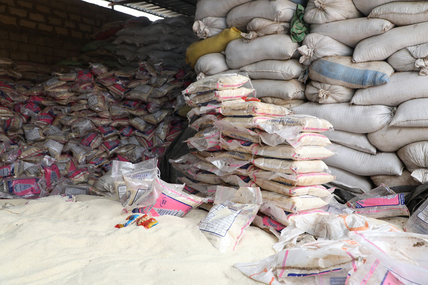 SECURISATION DU MARCHE INTERIEUR : La Subdivision des Douanes de Dakar extérieur a saisi plusieurs dizaines de tonnes de balayures de riz