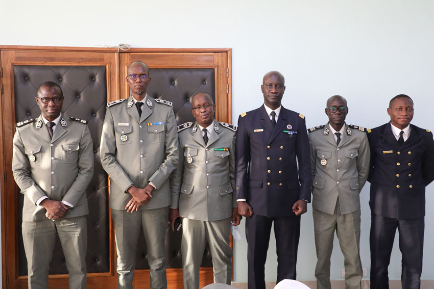 Partenariat entre la Douane et la Marine nationale Le Chef d’État-Major de la Marine nationale en visite de courtoisie à la DGD