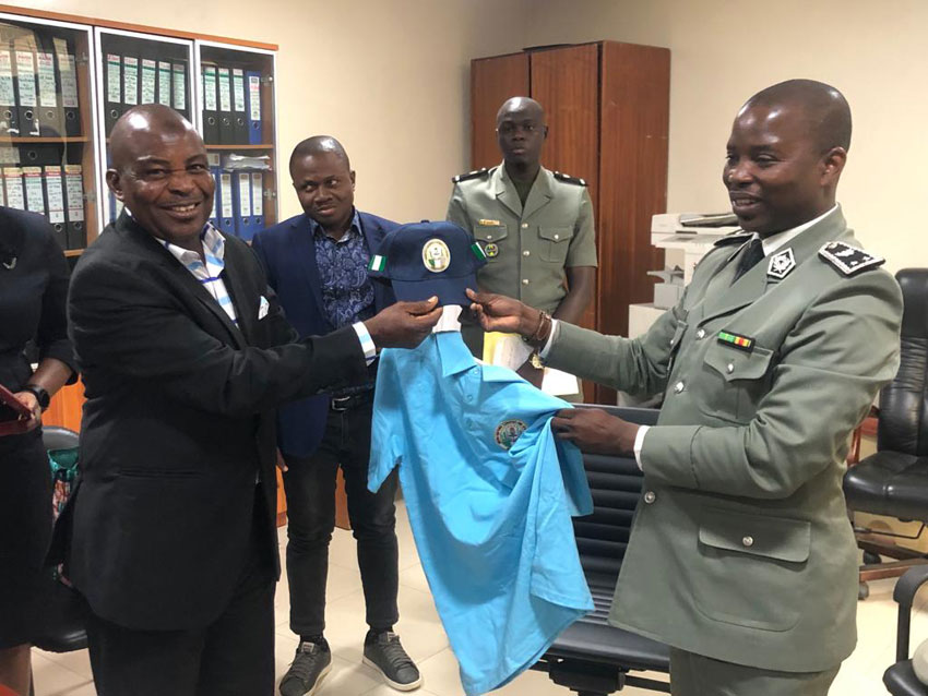 Suite de la visite d’études de la mission nigériane : Les membres de la délégation découvrent les Systèmes d’Information de la DGD