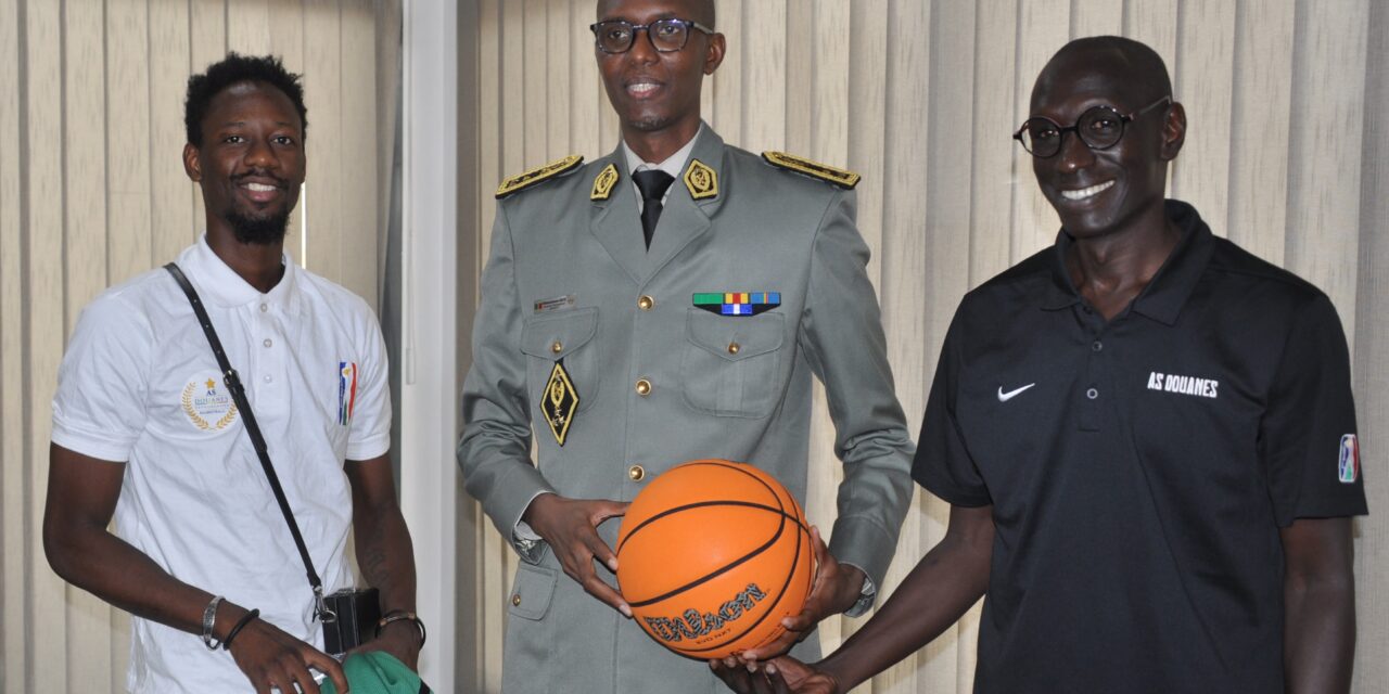 Sport : L’équipe basket de L’AS Douanes, championne du Sénégal, reçue en audience par le DG.