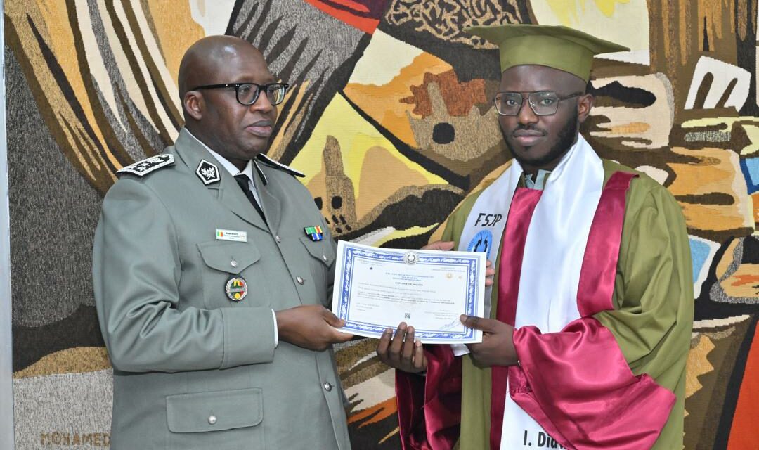 CÉRÉMONIE DE REMISE DE DIPLÔMES MASTER DROIT DOUANIER ET DROIT DU COMMERCE INTERNATIONAL