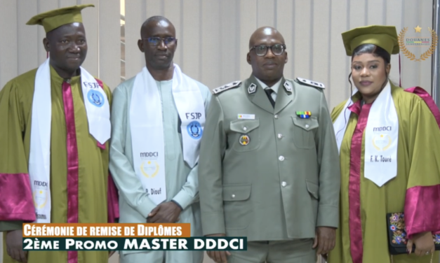 Cérémonie de remise de Diplômes : 2ème Promo Master DDDCI