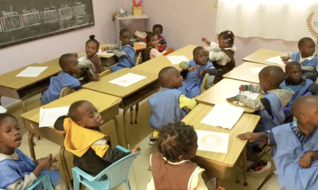 DOUANES-POPULATIONS : REMISE DE MATÉRIEL AU CENTRE TALIBOU DABO