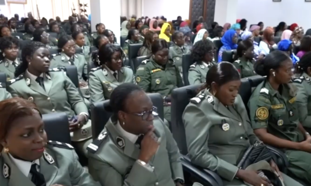 LE PERSONNEL FÉMININ DES DOUANES À L’HONNEUR