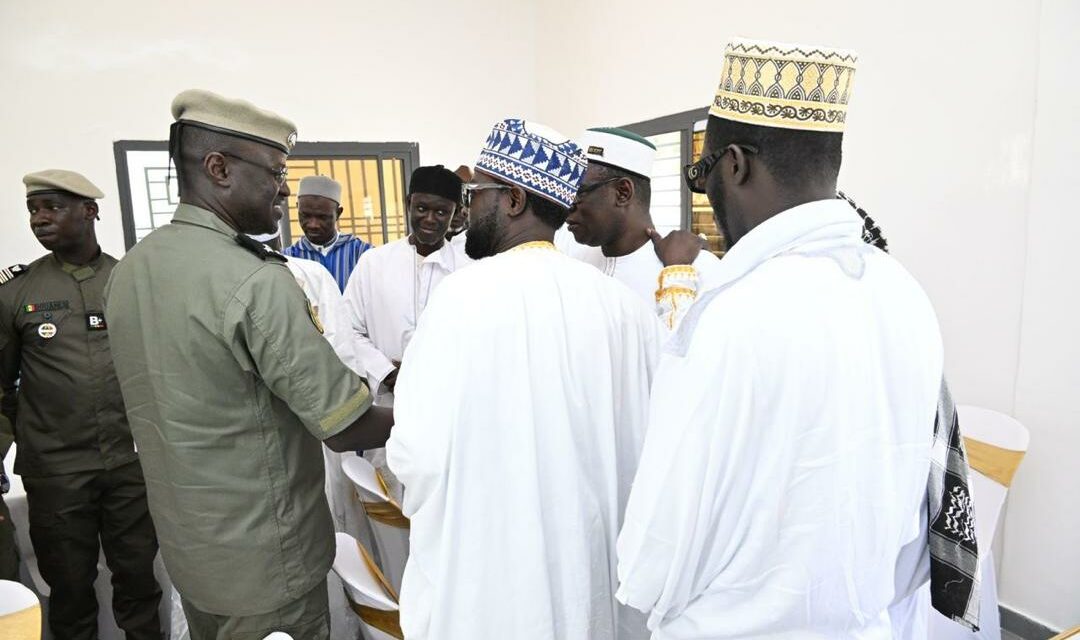 Douanes-Populations : Le Directeur général à la rencontre des populations de Karang