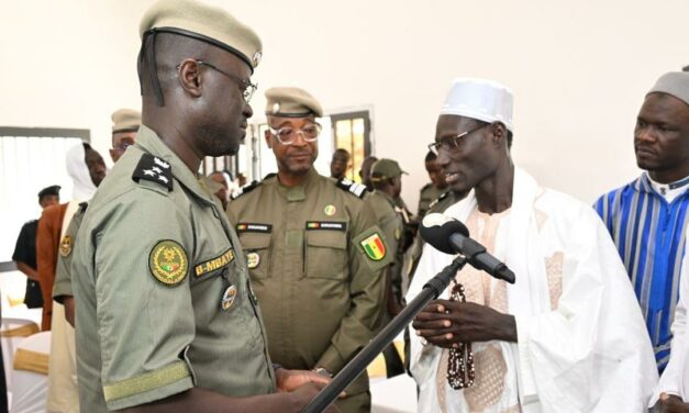 Douanes-Populations : Le DGD en communion avec les populations de Karang