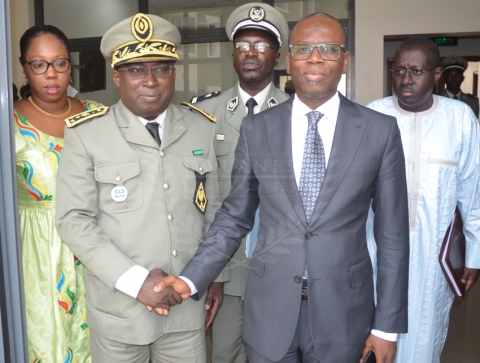 Cutoms : goal of generating 1000 billion customs income in coming years