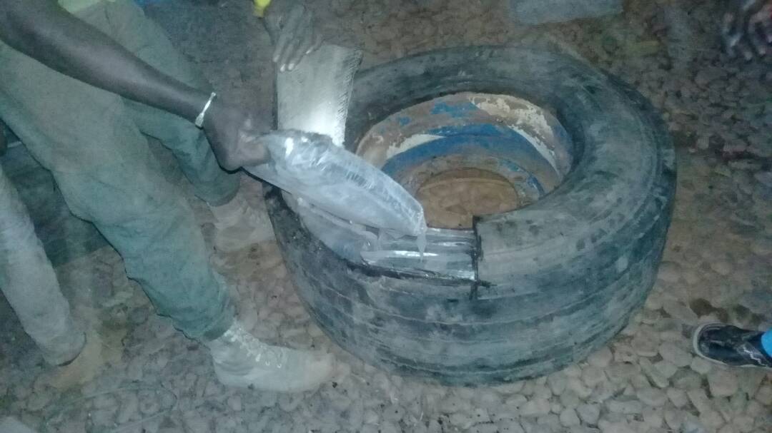 Saisie par la Douane à Moussala de 120 kg de chanvre indien cachés dans des pneus de secours