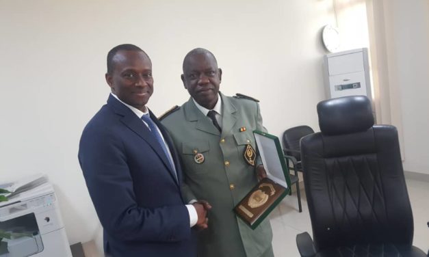 Visite du Directeur général du Port à la Direction générale des Douanes