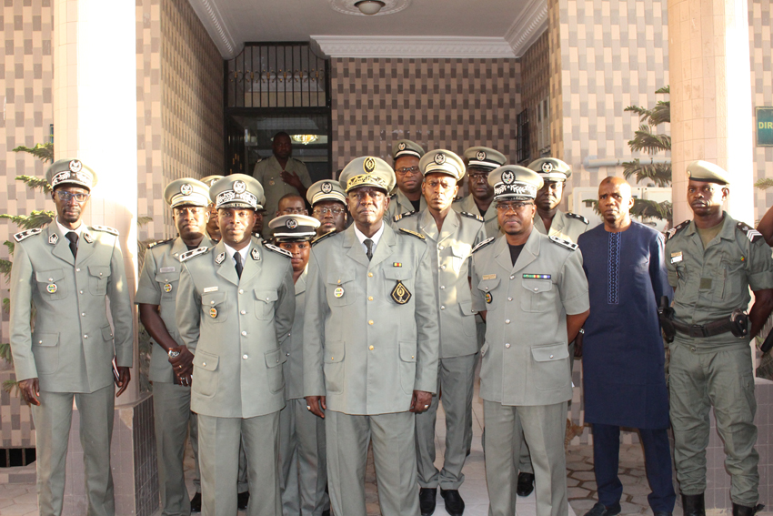 Customs DG, Oumar Diallo and its delegation visiting DRED and Dakar-Exterior officers