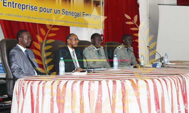 Cérémonie de remise d’attestation et d’acquisition de matériel informatique