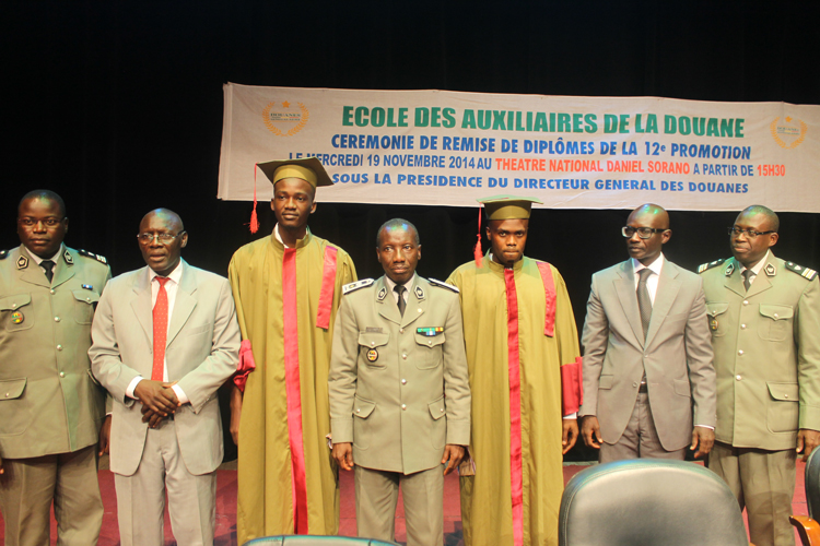 Remise de diplômes – 12ème Promotion de l’Ecole des Auxiliaires de la Douane