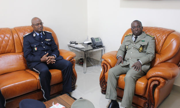 Le nouveau Directeur général de la Police en visite à la Douane