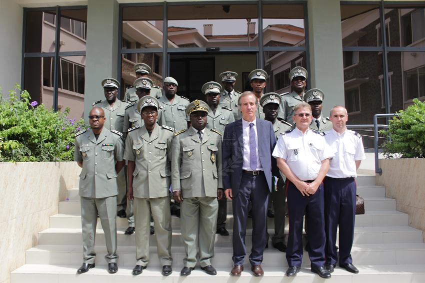 Open hearing of the French Embassador with Customs Director general and distinction of customs’ best surveillance unit
