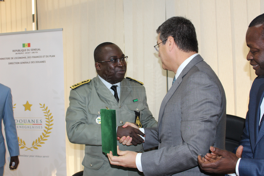 Le Directeur général de l’OMC reçu par la Douane sénégalaise
