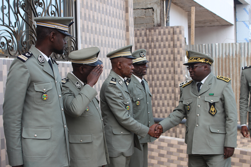 Visite du DG des Douanes à la Direction du Renseignement et des Enquêtes douanières (DRED)