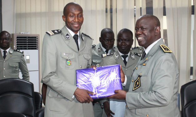 Cérémonie en l’honneur de l’Inspecteur Principal des Douanes et arbitre international Malang Diedhiou