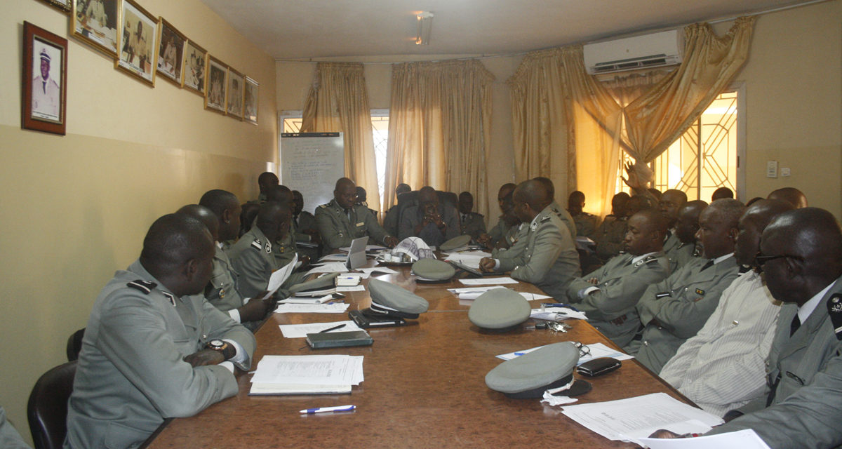 Séminaire de sensibilisation sur la sécurité informatique au bureau des Douanes de l’aéroport