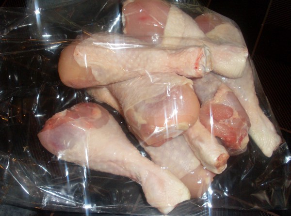 La Douane saisit 1760 kg de cuisses de poulet
