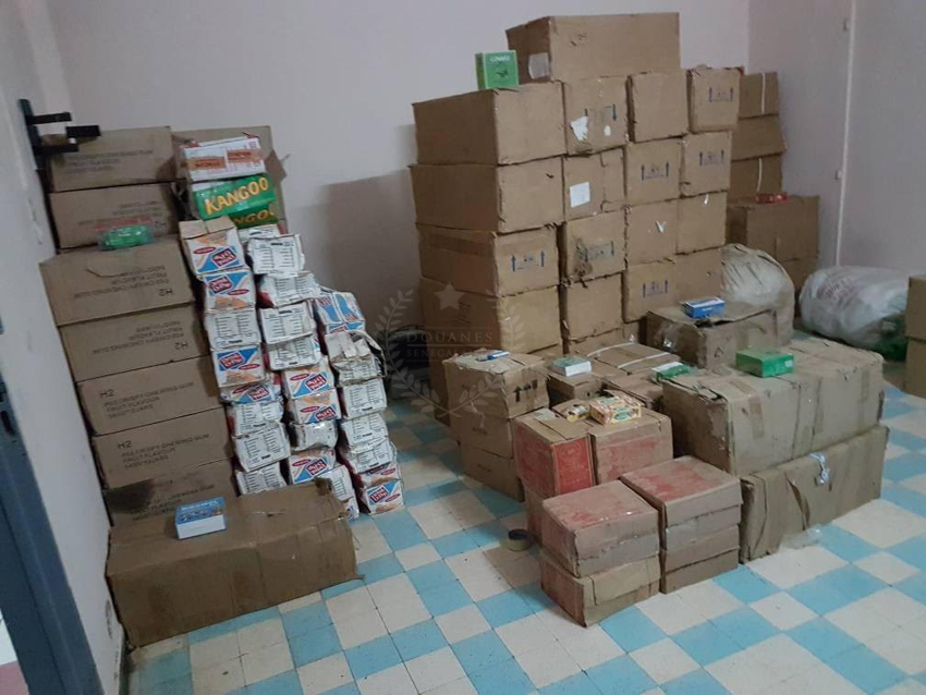 Nearly two tons of fake drugs and electric batteries seized by Customs in Thiaroye and Rosso Services