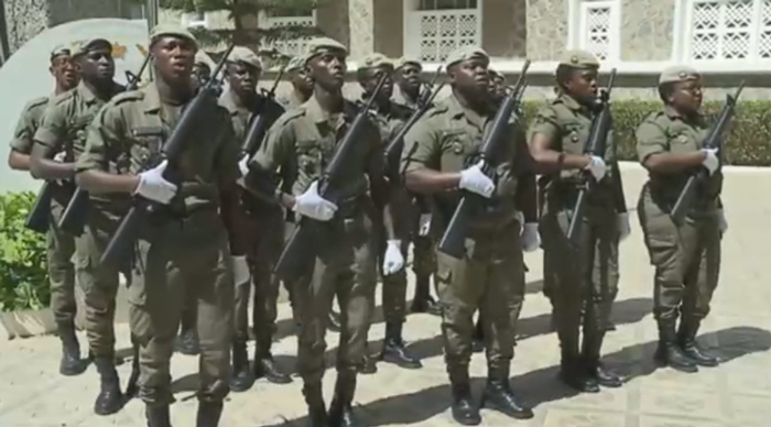 Remise d’attestations aux fonctionnaires des Douanes bissau-guinéennes