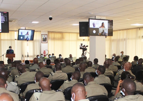 CEREMONIE DE REMISE DE DIPLOMES AUX 10 CONTROLEURS DES DOUANES BISSAU-GUINEENNES