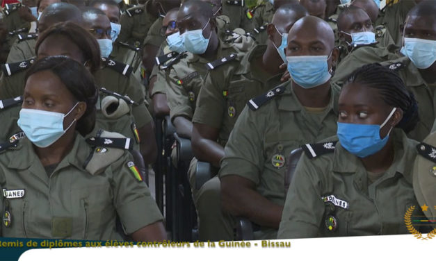 • International cooperation: Graduation ceremony for Bissau-Guinean Controllers
