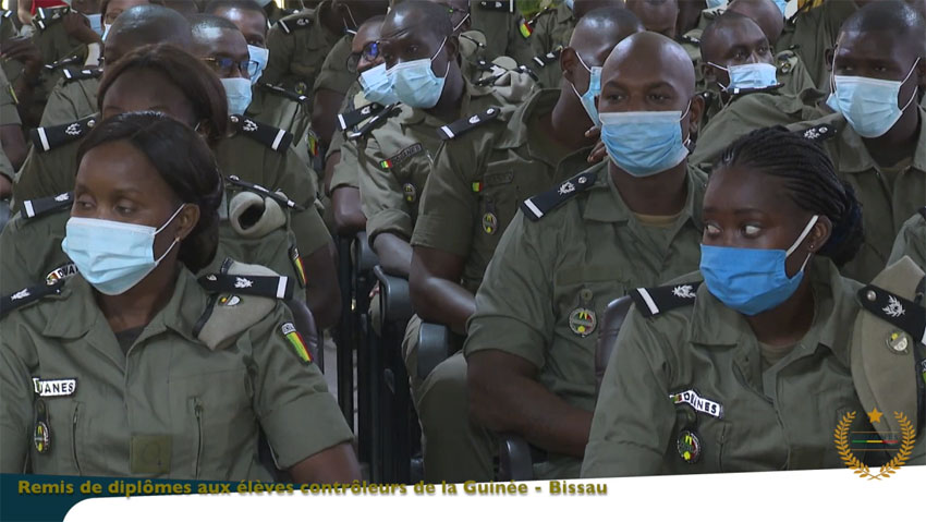 • International cooperation: Graduation ceremony for Bissau-Guinean Controllers