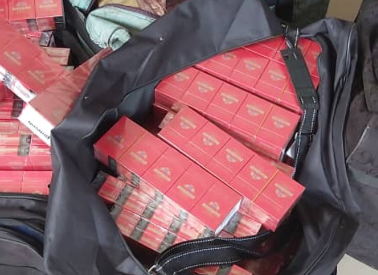 Smuggling of imported cigarettes: The Ziguinchor Mobile Brigade stops smugglers.